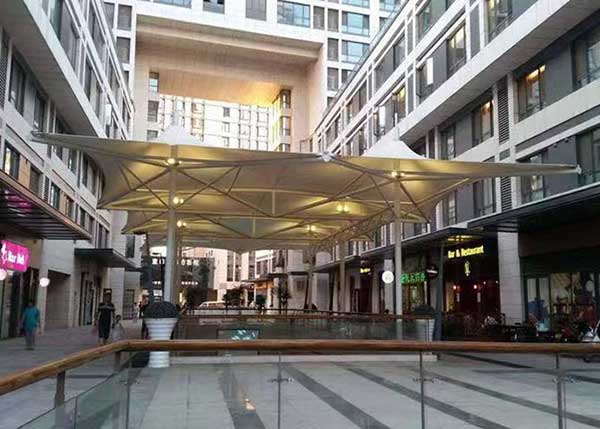 廣東省中材高新材料有限公司：商場(chǎng)門(mén)膜結(jié)構(gòu)，商業(yè)建筑的亮麗風(fēng)景線