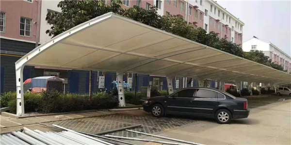 熱反射高效隔熱膜建筑，降低能耗更環(huán)保